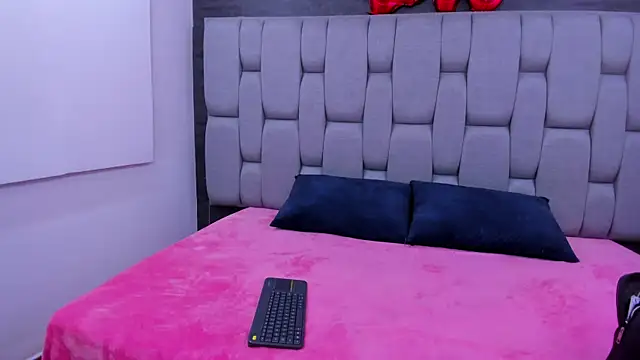 Amber-Horney online show from 02-28-26, 01:23