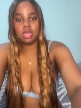 LUCIA-FERRERO online show from 02-24-26, 09:57