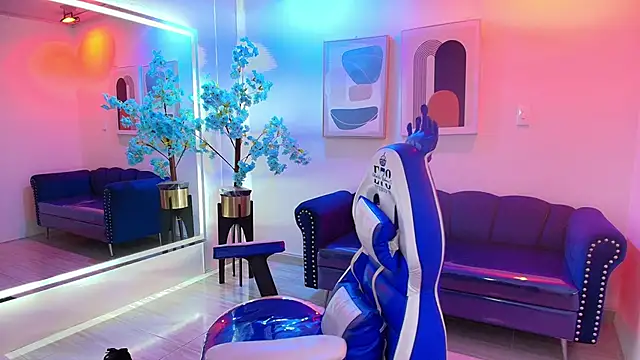 Zoe 18T online show from 03-14-26, 07:30