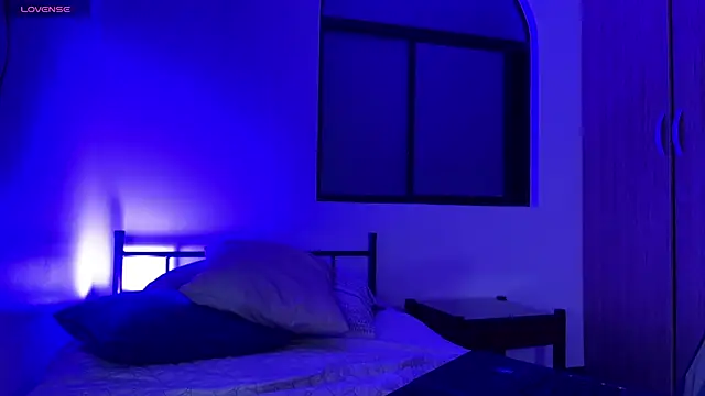 Kitty Wild 19 online show from 04-13-26, 07:14