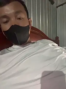 Snapshot of Tony-tran chatting on 02-22-26, 01:09 Tony-tran online show from 02-22-26, 01:09