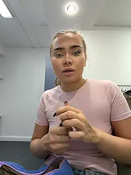 MonicaWestt online show from 06-30-26, 07:09