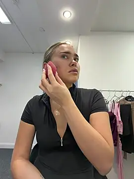 MonicaWestt online show from 07-09-26, 05:55
