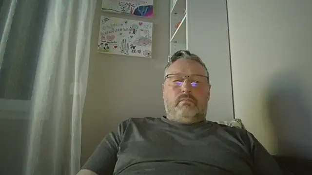 doudou310 online show from 04-13-26, 04:29