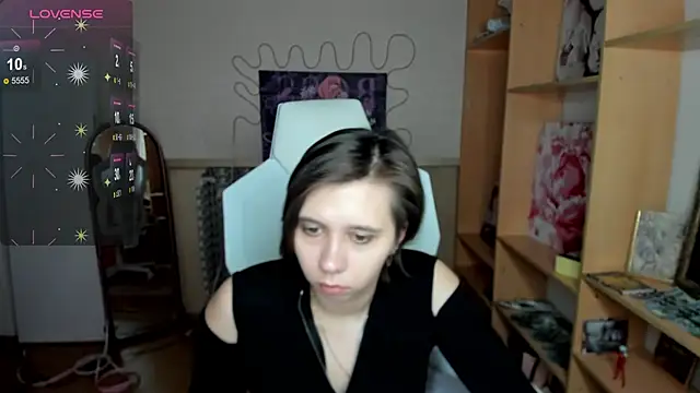 Scarlet Sirenn online show from 02-25-26, 05:17