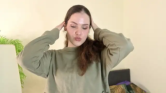 Lili Torin online show from 02-11-26, 03:39