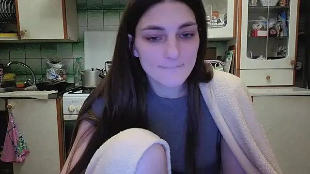 Snapshot of Helgamunn chatting on 03-05-26, 06:26 Helgamunn online show from 03-05-26, 06:26