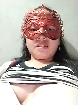 Snapshot of Couple246 chatting on 03-09-26, 02:43 Couple246 online show from 03-09-26, 02:43