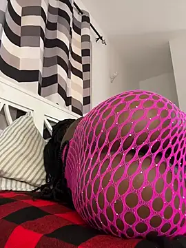 Snapshot of SluttyEll chatting on 03-07-26, 11:07 SluttyEll online show from 03-07-26, 11:07