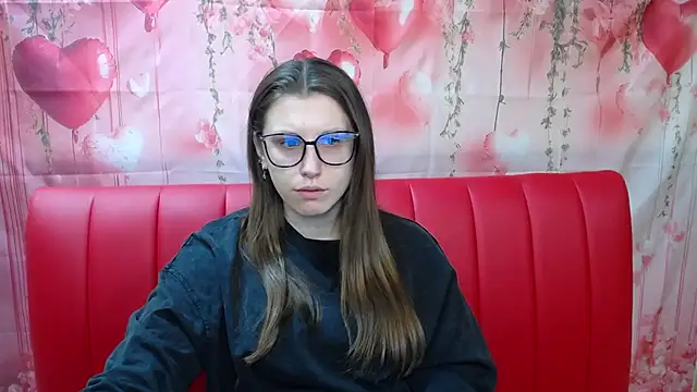 LilianaShine online show from 04-29-26, 05:00