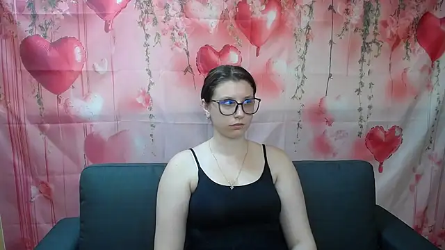 Snapshot of LilianaShine chatting on 07-03-26, 05:03 LilianaShine online show from 07-03-26, 05:03