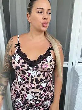 sexybatwomen33 online show from 07-14-26, 05:34