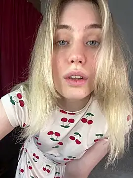 LovelyMiu online show from 04-26-26, 02:04