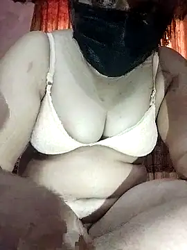 Snapshot of x_-hot chatting on 03-02-26, 05:08 x -hot online show from 03-02-26, 05:08