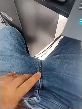 Snapshot of homem-amador chatting on 03-06-26, 04:47 homem-amador online show from 03-06-26, 04:47