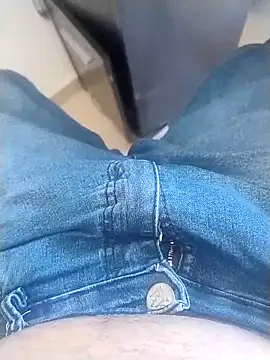 Snapshot of homem-amador chatting on 03-16-26, 02:43 homem-amador online show from 03-16-26, 02:43