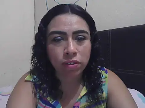 Snapshot of DalilahMx chatting on 04-24-26, 06:43 DalilahMx online show from 04-24-26, 06:43