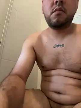 Snapshot of latinocalientehot chatting on 06-28-26, 02:45 latinocalientehot online show from 06-28-26, 02:45