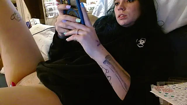 ahungkittykat online show from 03-25-26, 03:23