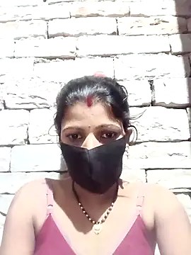 Snapshot of Divya-11431 chatting on 03-07-26, 04:04 Divya-11431 online show from 03-07-26, 04:04