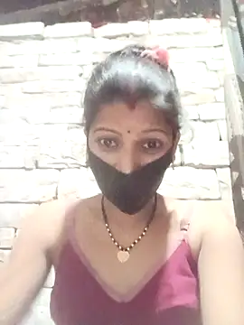 Snapshot of Divya-11431 chatting on 03-11-26, 03:18 Divya-11431 online show from 03-11-26, 03:18