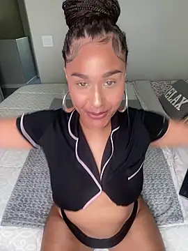 Snapshot of Jamalyce chatting on 03-09-26, 05:28 Jamalyce online show from 03-09-26, 05:28