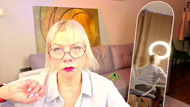 Snapshot of Ann_Annise chatting on 03-07-26, 12:51 Ann Annise online show from 03-07-26, 12:51