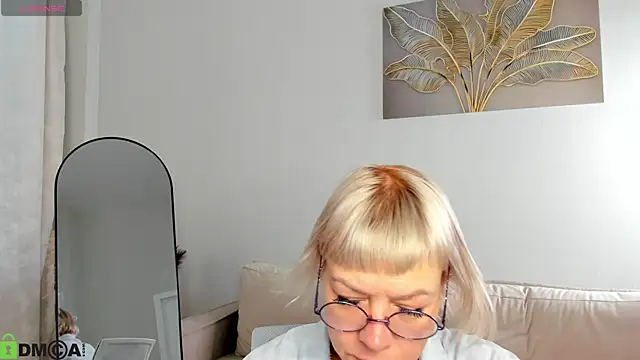 Snapshot of Ann_Annise chatting on 03-10-26, 01:21 Ann Annise online show from 03-10-26, 01:21