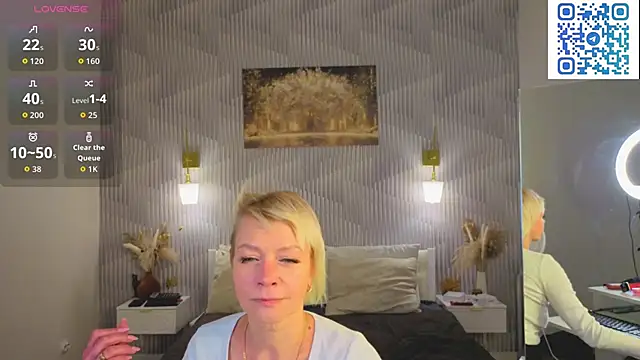 Snapshot of Ann_Annise chatting on 06-03-26, 01:19 Ann Annise online show from 06-03-26, 01:19