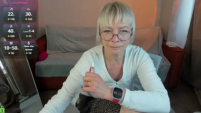 Snapshot of Ann_Annise chatting on 06-06-26, 01:11 Ann Annise online show from 06-06-26, 01:11