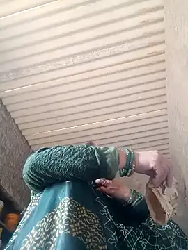 Snapshot of Lucky_couple-1 chatting on 03-08-26, 04:38 Lucky couple-1 online show from 03-08-26, 04:38