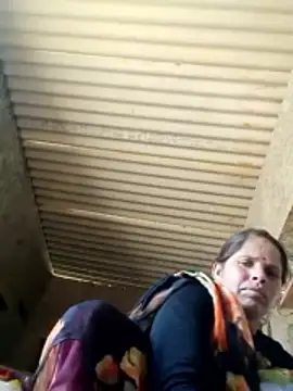 Snapshot of Lucky_couple-1 chatting on 04-14-26, 05:02 Lucky couple-1 online show from 04-14-26, 05:02