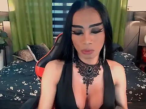 Snapshot of VeshtidaTS chatting on 03-04-26, 08:20 VeshtidaTS online show from 03-04-26, 08:20