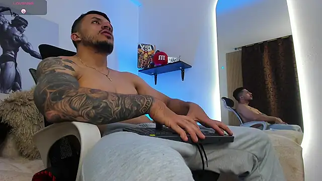 LiamReigns  online show from 07-14-26, 03:22