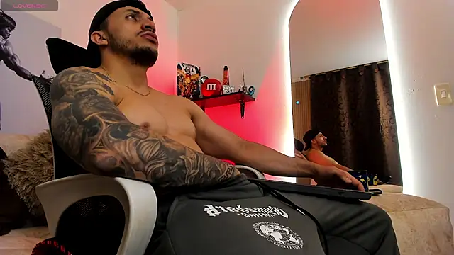 LiamReigns  online show from 07-28-26, 03:13