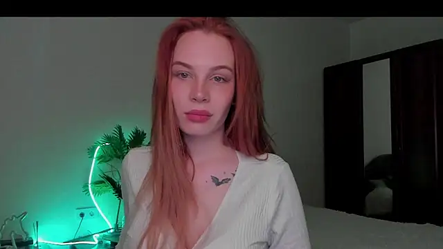 Snapshot of kelly_love_222 chatting on 02-19-26, 04:30 kelly love 222 online show from 02-19-26, 04:30