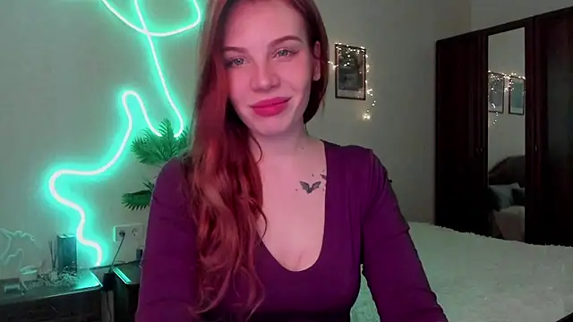 Snapshot of kelly_love_222 chatting on 02-25-26, 04:44 kelly love 222 online show from 02-25-26, 04:44