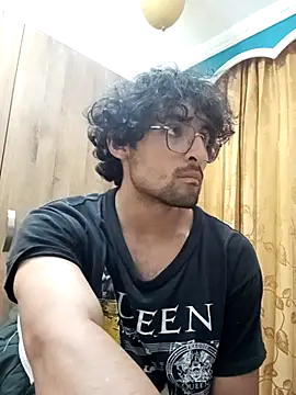 Snapshot of Apolo_Men chatting on 03-11-26, 04:18 Apolo Men online show from 03-11-26, 04:18