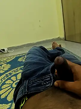 Romantic boy143 online show from 07-09-26, 07:51