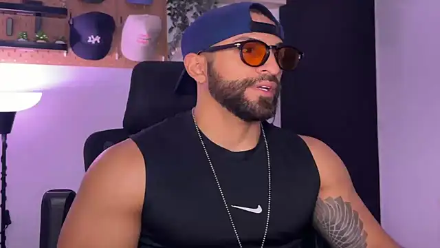 SamDornan51 online show from 04-21-26, 01:42