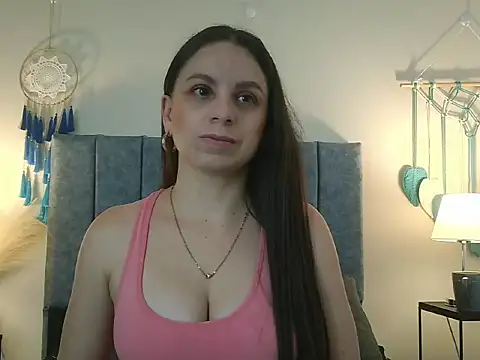 Snapshot of NatalyGuzman26 chatting on 02-26-26, 10:58 NatalyGuzman26 online show from 02-26-26, 10:58