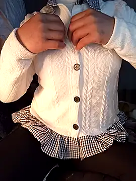 Snapshot of Slutty_18 chatting on 03-11-26, 11:05 Slutty 18 online show from 03-11-26, 11:05