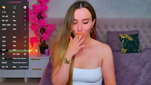 JasminUqueen online show from 06-26-26, 01:21