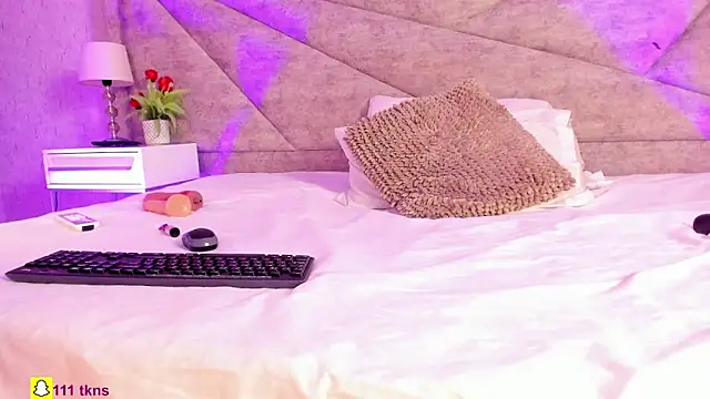 Snapshot of Sara_Rossi__ chatting on 05-04-26, 12:34 Sara Rossi online show from 05-04-26, 12:34