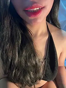 QuynhAnh 2k1 online show from 02-23-26, 09:28