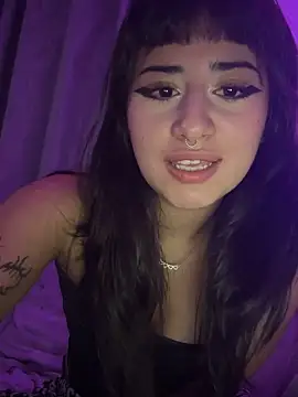 Snapshot of polixteo chatting on 02-25-26, 02:43 polixteo online show from 02-25-26, 02:43