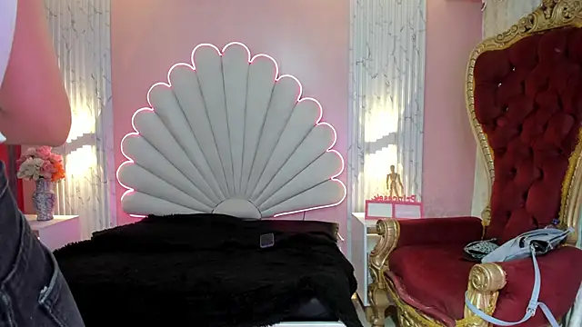 Kateemos online show from 04-28-26, 03:28