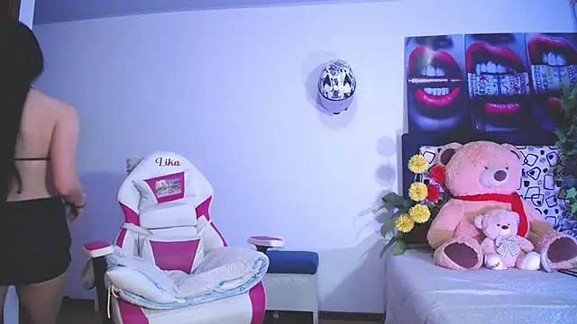 lika little0 online show from 06-08-26, 12:58