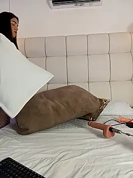 Snapshot of Dakota_Hills chatting on 03-05-26, 08:38 Dakota Hills online show from 03-05-26, 08:38