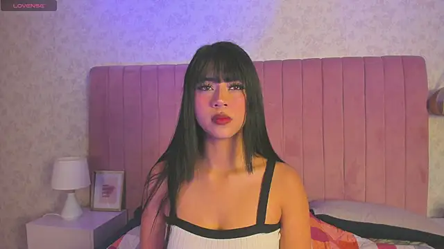 Snapshot of Katiawilson chatting on 02-18-26, 01:18 Katiawilson online show from 02-18-26, 01:18